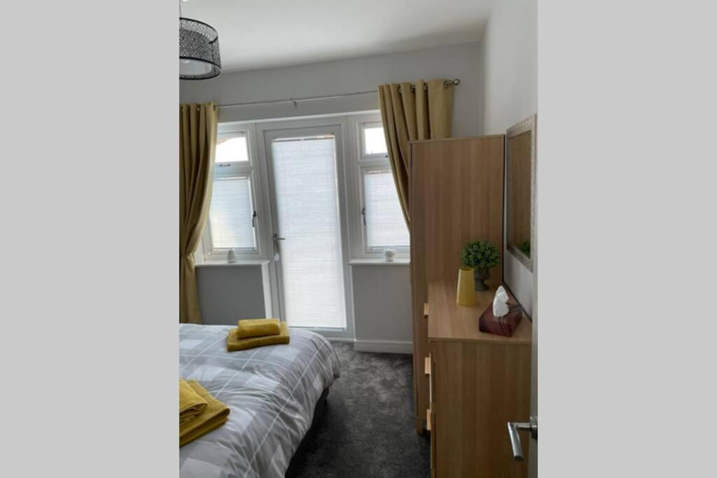 The Alvaros Apartment Southend-on-Sea Exterior foto